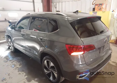 2024 Volkswagen Taos 1.5T Se из США, поврежденный, VIN 3VVUX7B26RM066651